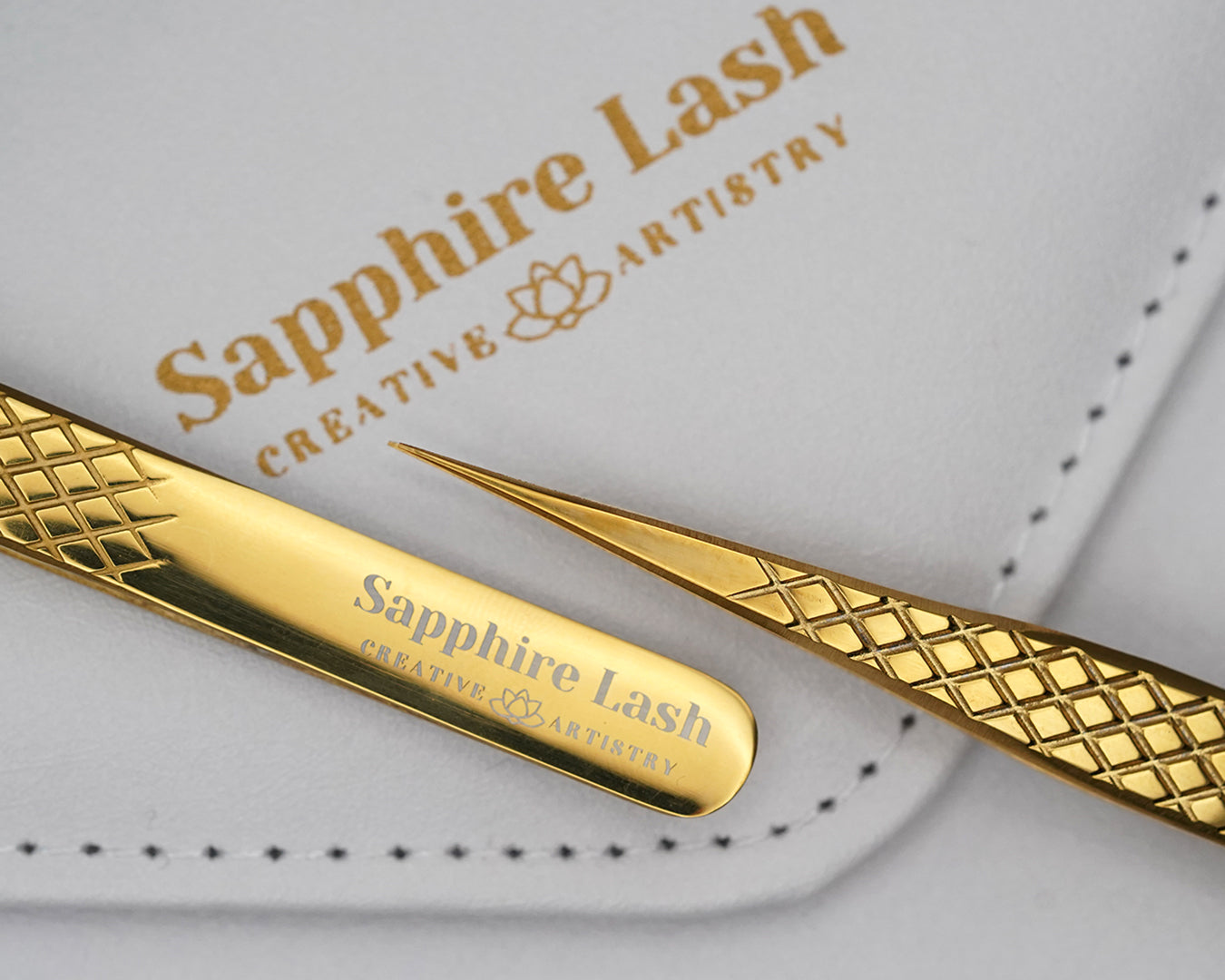 Straight Tweezer (Gold)